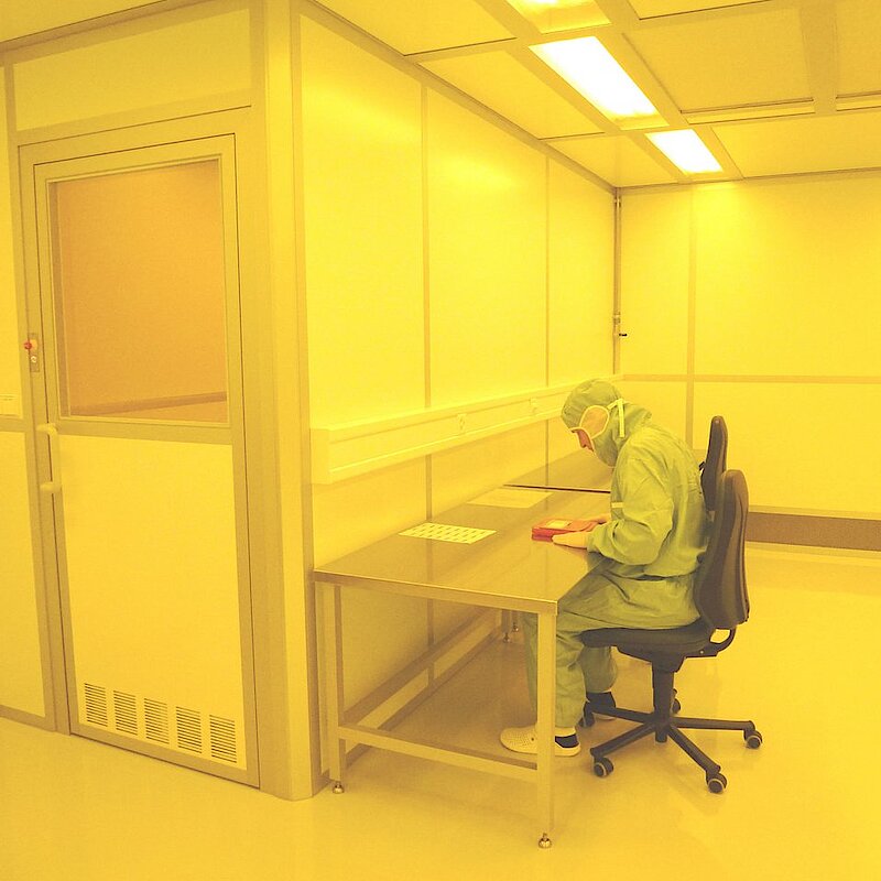 Salle blanche pour le développement des composants micro-optiques, ISO 6